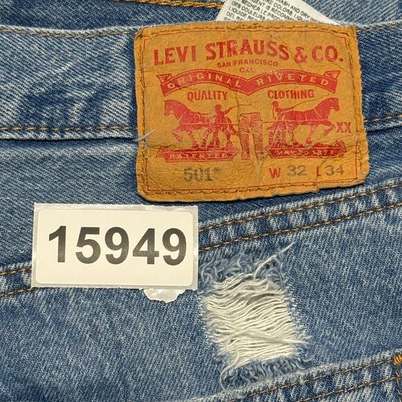 Levis 501 Jeans Mens 32X34 Blue Factory Distressed Button Fly Straight Workwear - Picture 10 of 10